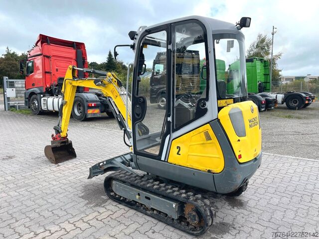Mini excavator NEUSON ET 18 / Schnellwechsler / Schaufel