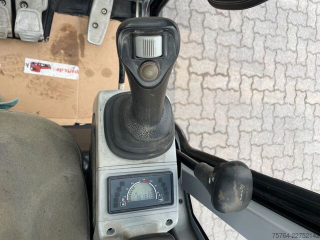 Mini excavator NEUSON ET 18 / Schnellwechsler / Schaufel