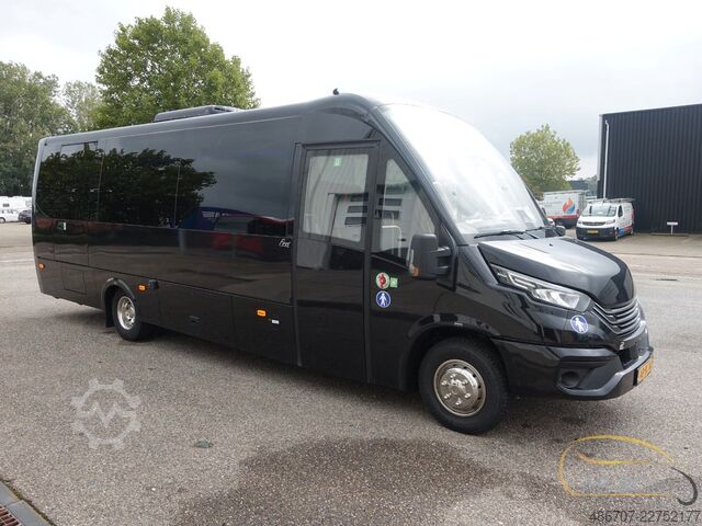 Motor coach IVECO Rosero First Busworld Edition 31 Sitze Euro 6