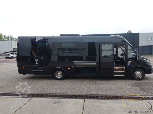 Motor coach IVECO Rosero First Busworld Edition 31 Sitze Euro 6