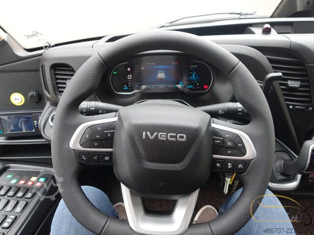 Motor coach IVECO Rosero First Busworld Edition 31 Sitze Euro 6