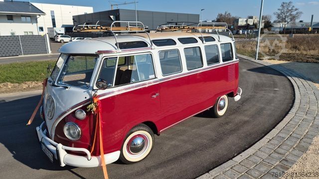 Kleinbus VOLKSWAGEN T 1 Samba mit Safarifenster