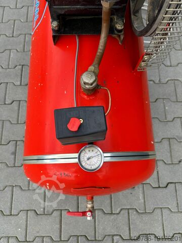 Piston compressor 300 lt. 3.0 kW  