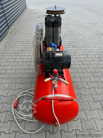 Piston compressor 300 lt. 3.0 kW  