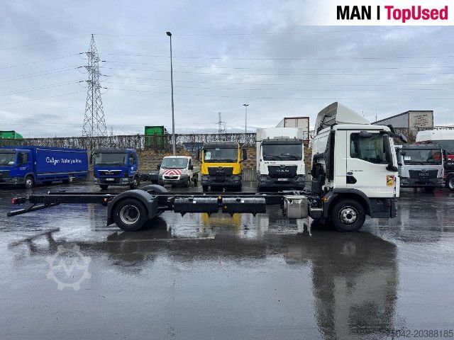 Box truck MAN TGL 12.220 4x2 BL CH (NO AIRCO)