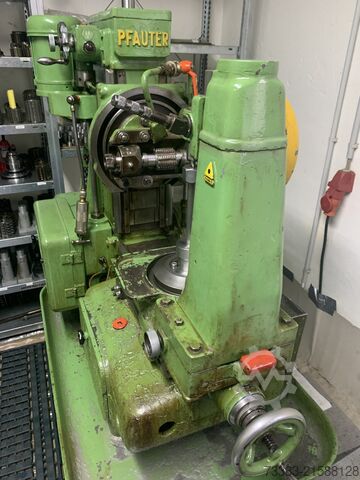 Zahnrad-Abwälzfräsmaschine Pfauter RS 00