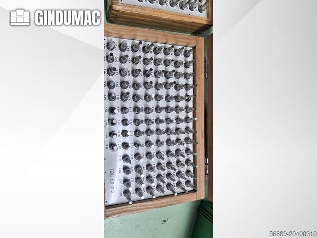 Optische Messmaschine KEYENCE IM-6025