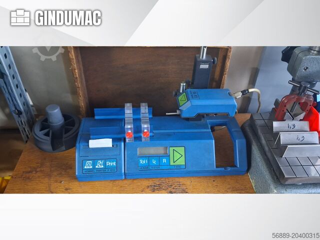 Optische Messmaschine KEYENCE IM-8020