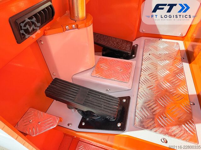 Vierwegestapler Hubtex DQ45-D TRIPLEX 5500 FORK POSITIONER