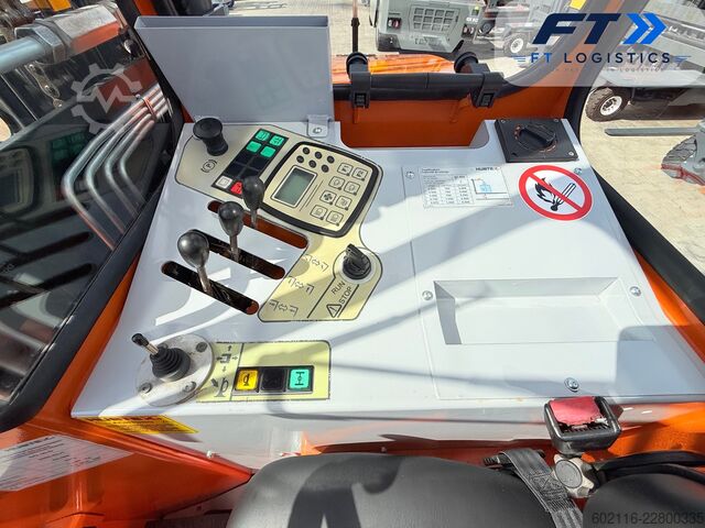 Vierwegestapler Hubtex DQ45-D TRIPLEX 5500 FORK POSITIONER