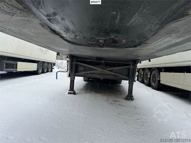 Kühl-/Tiefkühltransport Schmitz Cargobull closed semi trailer w/ refrigerator/freezer unit