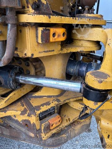 Dumper Caterpillar 745 C