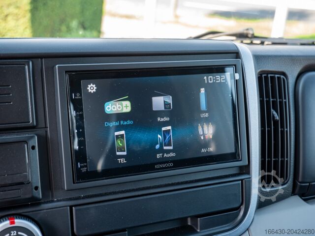 Transporter mit Kipper Mitsubishi Fuso Canter