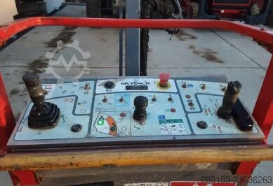 Gelenkteleskopbühne Skyjack SJ 85 AJ Diesel 27,91 m