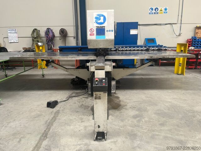 Punching machine TRUMPF TruMatic 200 R