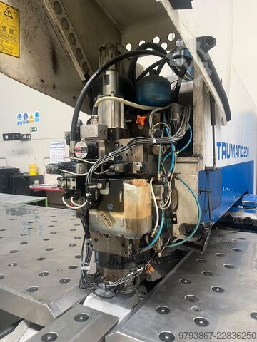 Punching machine TRUMPF TruMatic 200 R