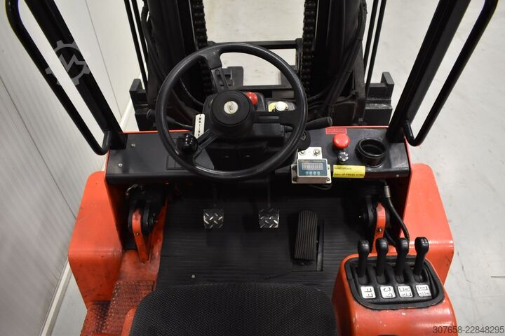 Heavy-duty forklift Hoist E220
