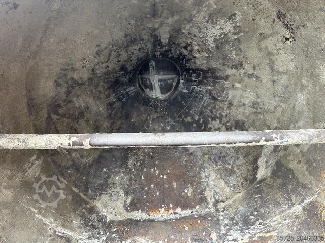 Betonmaschine  Beton kubel - Gebruikt