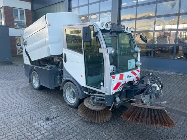 Sonderausbau-Transporter Bucher Citycat 2020