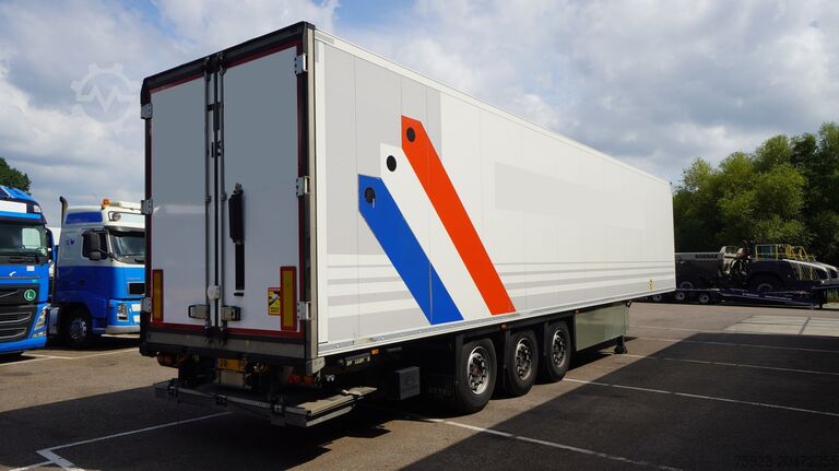 Kühl-/Tiefkühltransport Schmitz Cargobull 3 AXLE FRIGO TRAILER WITH THERMO KING SLX I BI-...