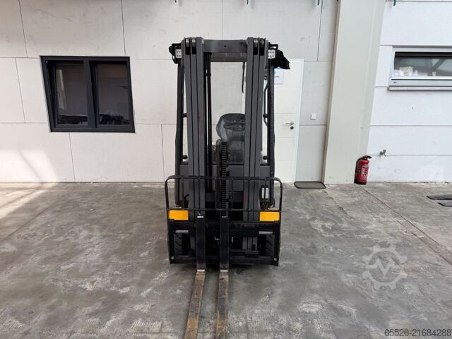 Elektro 3 Rad-Stapler Jungheinrich EFG 113 SP / 1487 Std. / Gewicht 2950 Kg