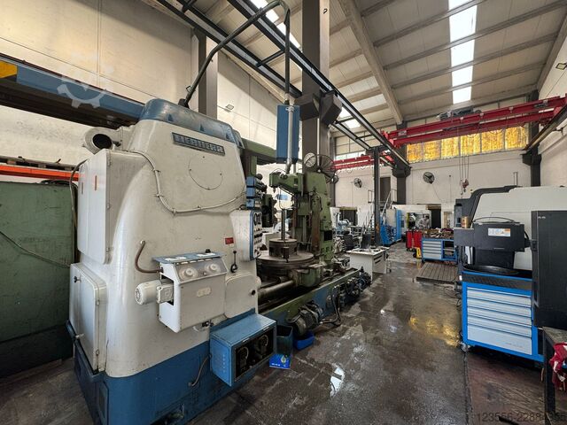  Liebherr 