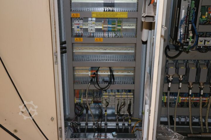 Welding robot TWIN ROBOT WELDING CELL SEVERT-OTC S40.6-4