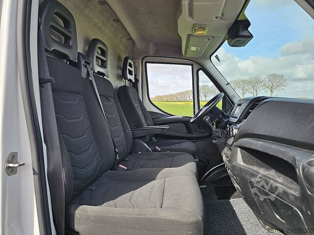Hochdachkombi IVECO DAILY 35 S 14