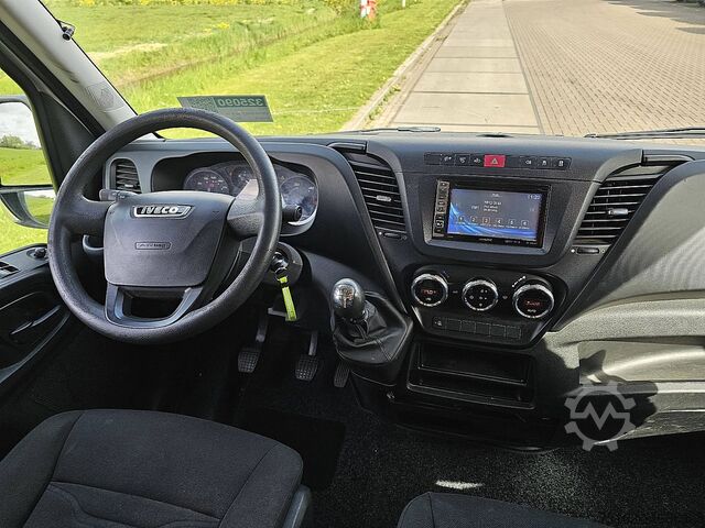 Hochdachkombi IVECO DAILY 35 S 14