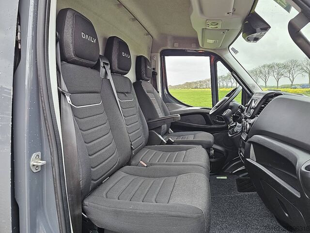 Hochdachkombi IVECO DAILY 35S18 ac automaat EURO6