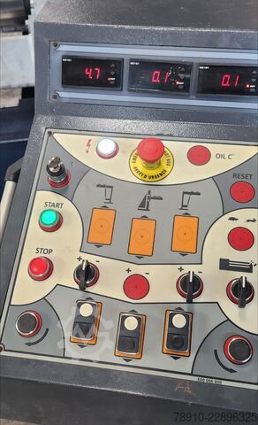 Vierwalzen-Blechbiegemaschine Uzma HUMS-4 30220