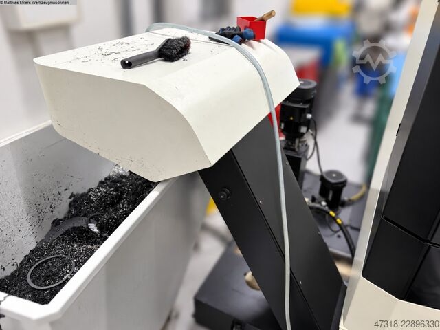 Bearbeitungszentrum - Universal DMG MORI CMX 50 U