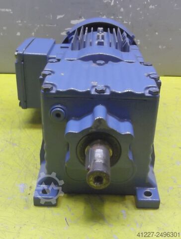 Geared motor 0.37 kW 87/106 rpm SEW-EURODRIVE R17DT71D4