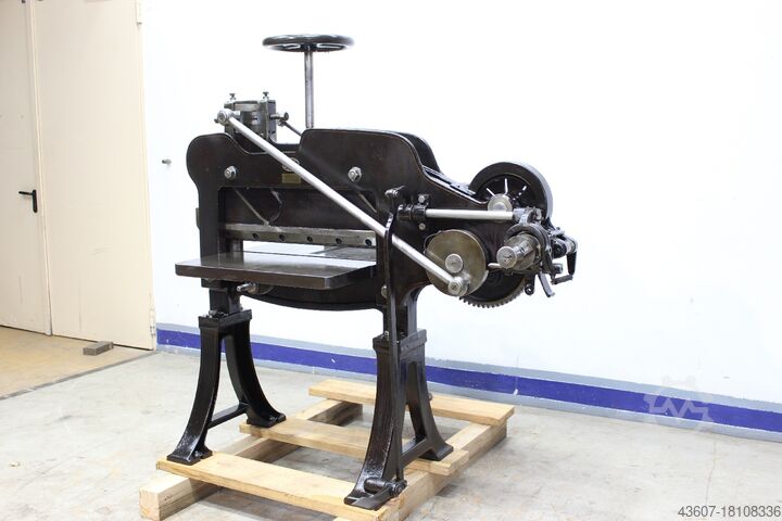 Antike Schneidmaschine - antique Guillotine CHN. Mansfeld SM