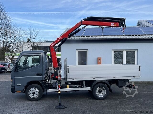Truck-mounted crane van Fuso 6S15 Pritsche 3.0m Kran 4xhydr. Funk!