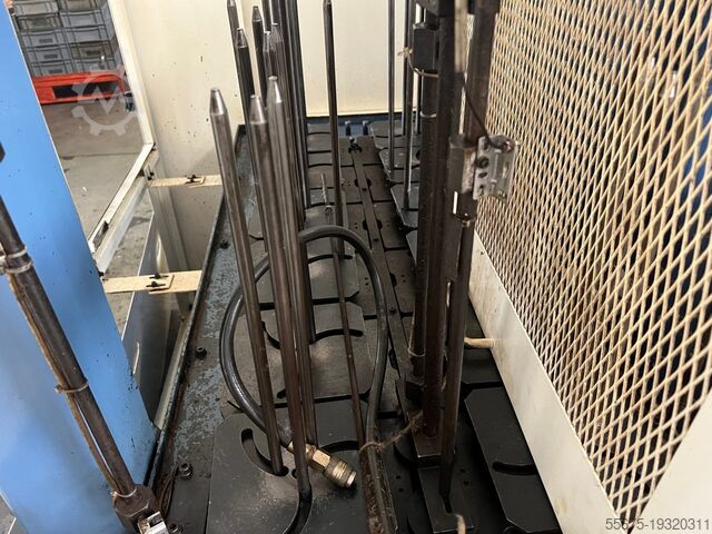 CNC-Drehmaschine mit Portallader Takamaz x20 hi server