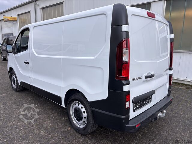 Box van Renault Trafic 2.0 Blue DCI*Klima*Temp*40Tkm*1.H