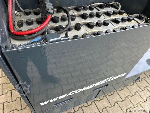 4-way forklift Combilift C4500 /Triplex/Battery 2023 year