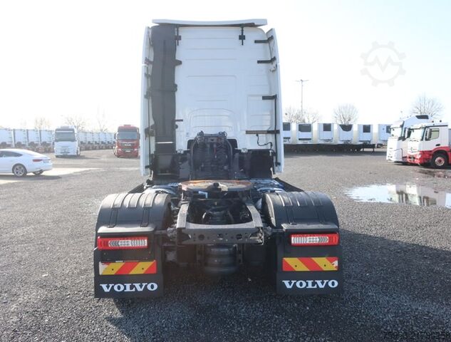 Standard SZM Volvo FH 500 Globe XL Retarder I-Park Cool Euro 6
