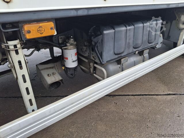  RENAULT D12-210 - E6 - PROBLEME CHAUFFE MOTEUR