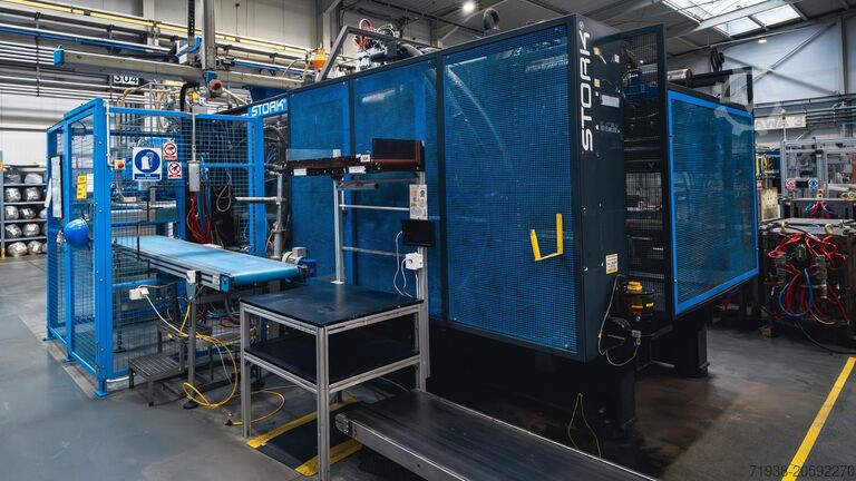 Spritzgießmaschine Stork S+ 9000-8650