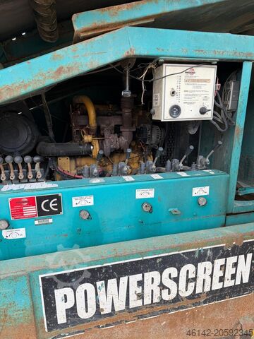 Tracked Screening Plant Powerscreen Warrior 1400