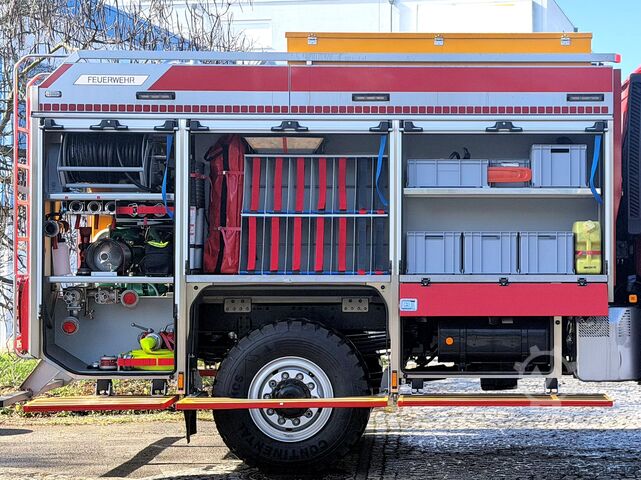 Fire truck MAN TGM 13.320 Allrad TLF 3000 4000 l Wasser