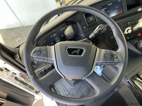 Three-sided tipper truck MAN TGS  33.520 6X6 NEU 3-S-KIPPER BORDMATIK HIAB KRAN X-352E HIPRO, MIETKAUF MGL