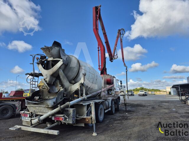 Concrete pump DAF CF85