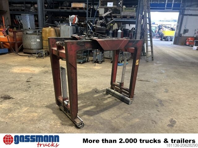 Truck mounted crane Kinshofer 332-V-1100 Palettenzange