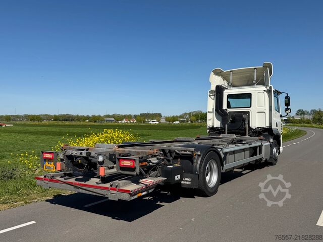 Chassis with cab DAF CF 340 CF440. 19 EURO6. 2019. BDF