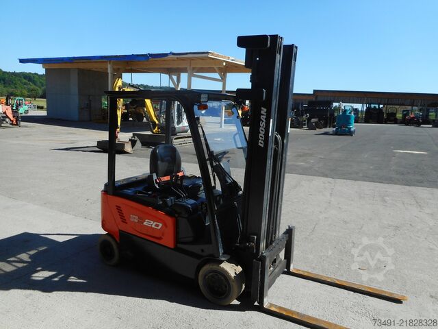 Forklift DOOSAN B20X-7 Triplex + SS + 4. Kreis