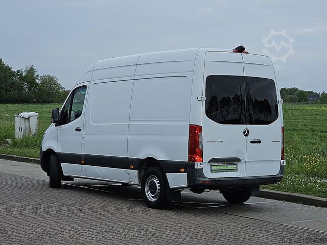 High-roof van MERCEDES-BENZ SPRINTER 316 L2H2 Mbux RWD Autom!
