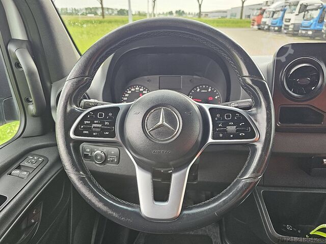 High-roof van MERCEDES-BENZ SPRINTER 316 L2H2 Mbux RWD Autom!